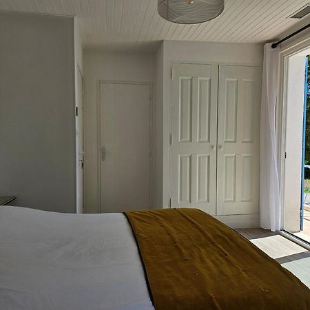 Bed and Breakfast La Luberonne Lourmarin Exterior foto