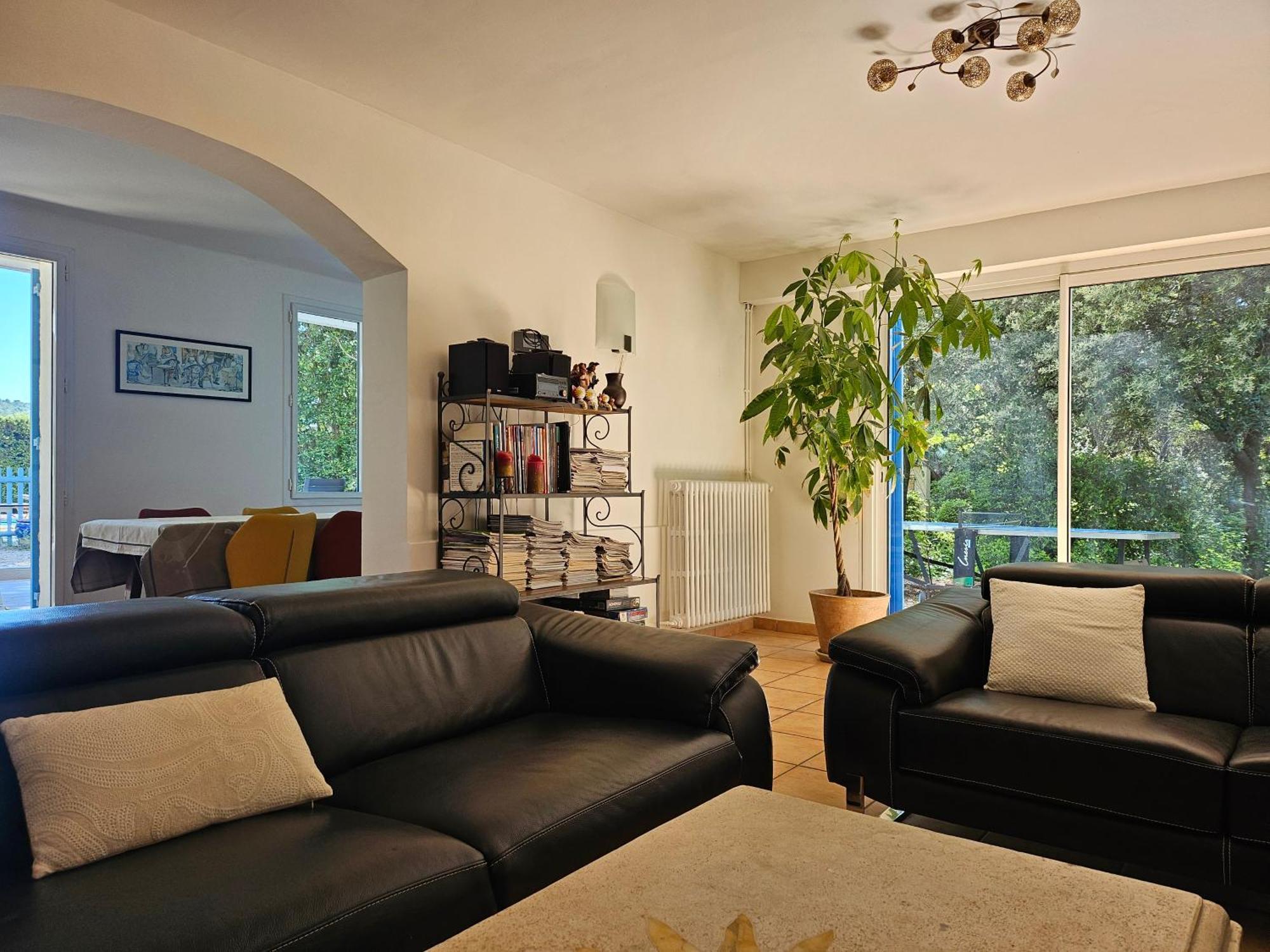 Bed and Breakfast La Luberonne Lourmarin Exterior foto