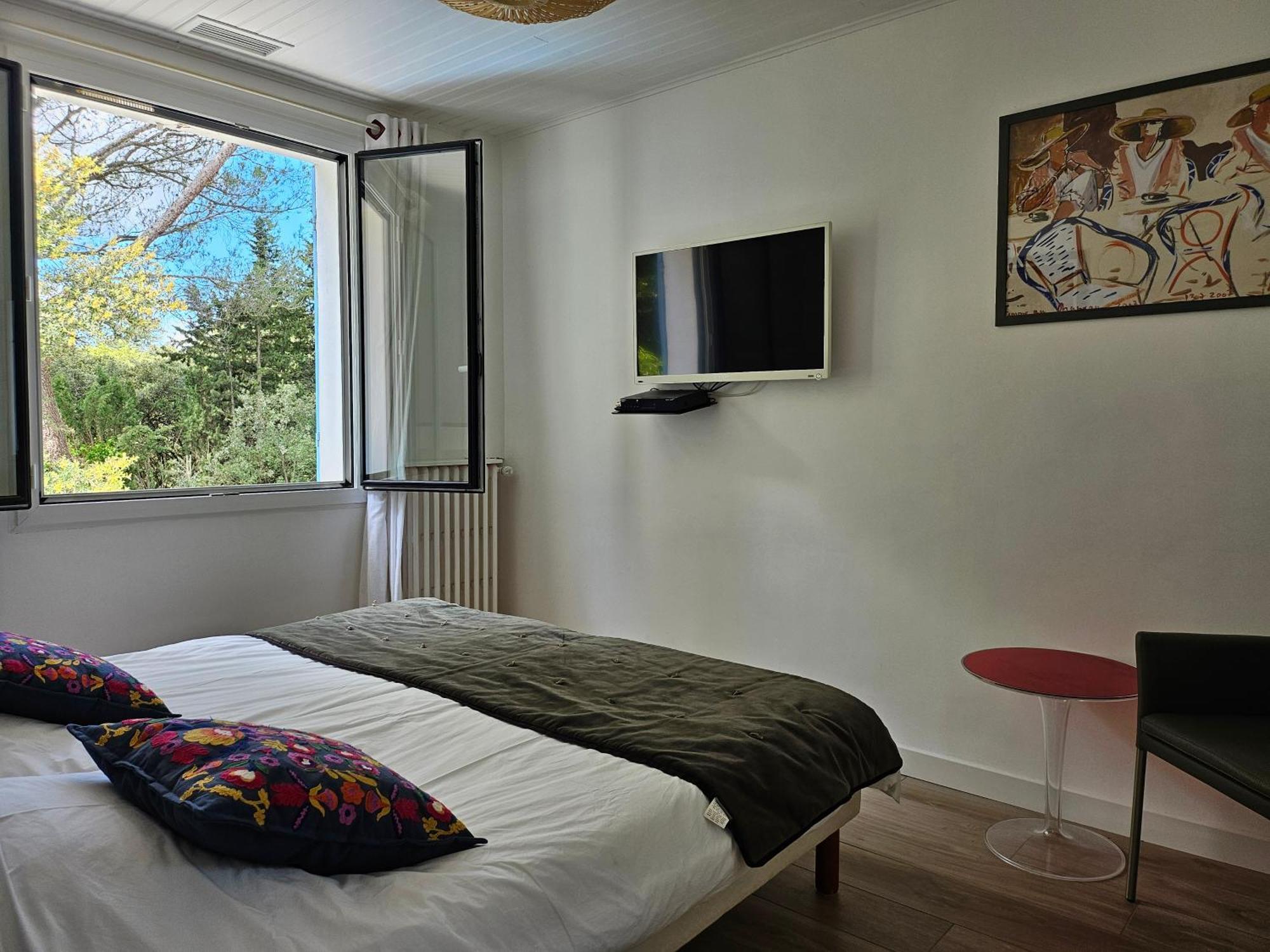 Bed and Breakfast La Luberonne Lourmarin Exterior foto