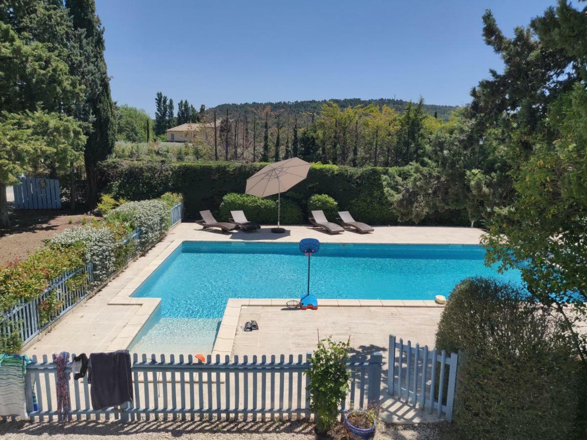Bed and Breakfast La Luberonne Lourmarin Exterior foto