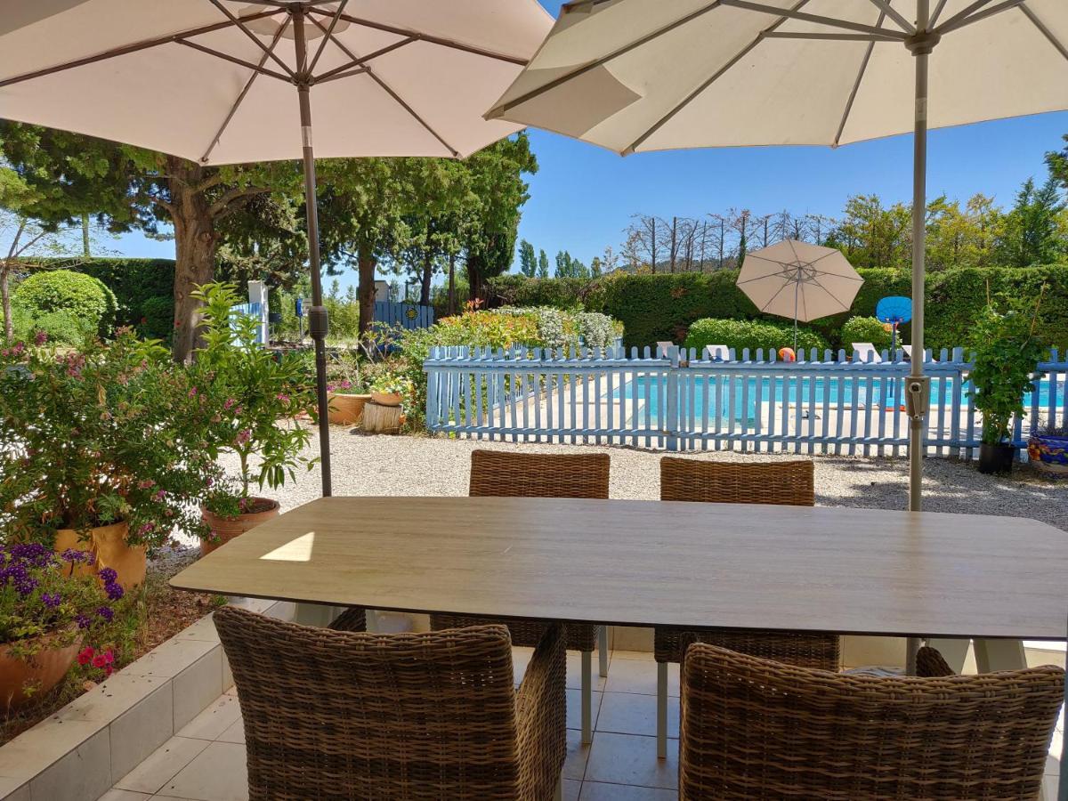 Bed and Breakfast La Luberonne Lourmarin Exterior foto