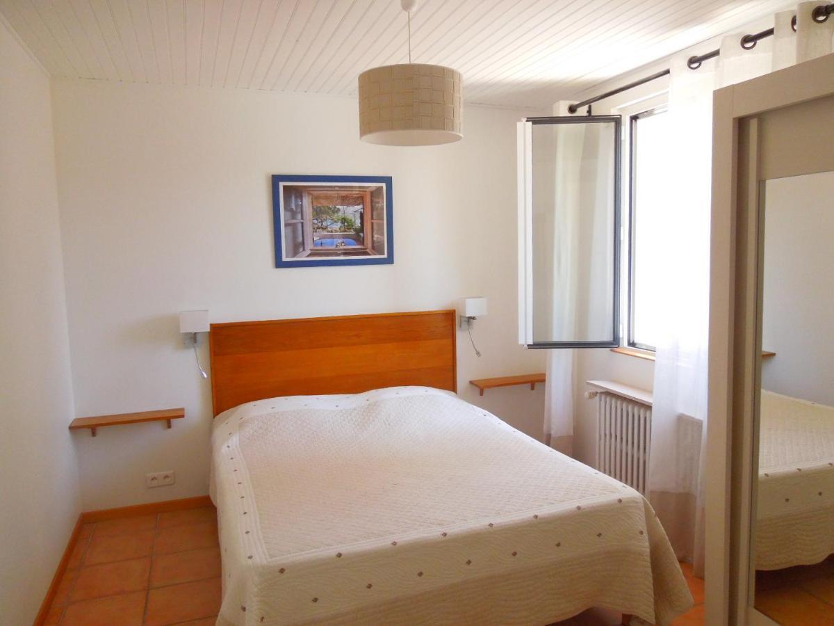 Bed and Breakfast La Luberonne Lourmarin Exterior foto