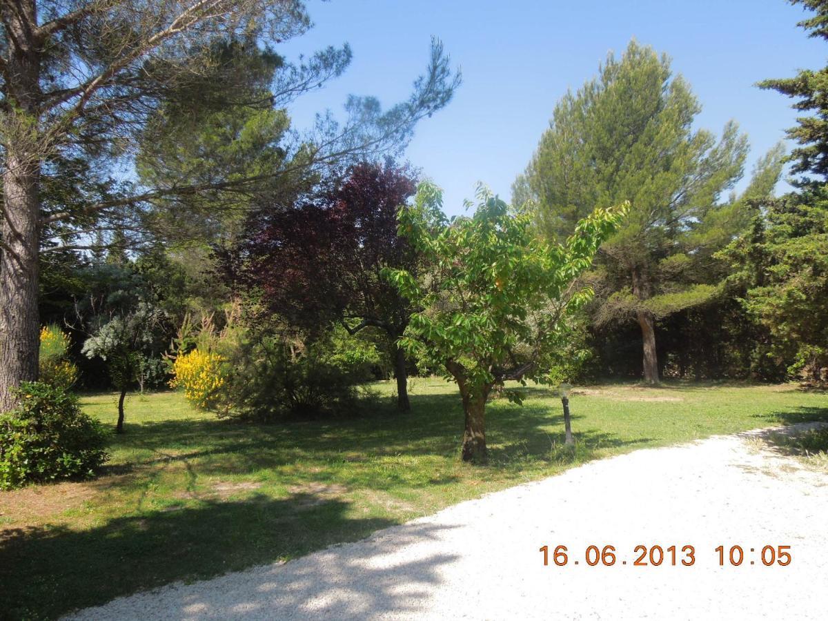 Bed and Breakfast La Luberonne Lourmarin Exterior foto